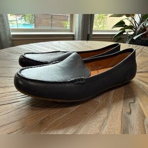Born Womens Dark Black Loafers